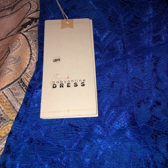 Off-the-shoulder train dress - Picture 4 of 5